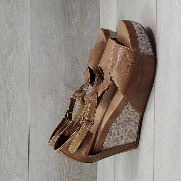 Anthropologie Antelope Karise  Ankle Leather Wedge Sandals Shoes sz 39/8 - Picture 2 of 12